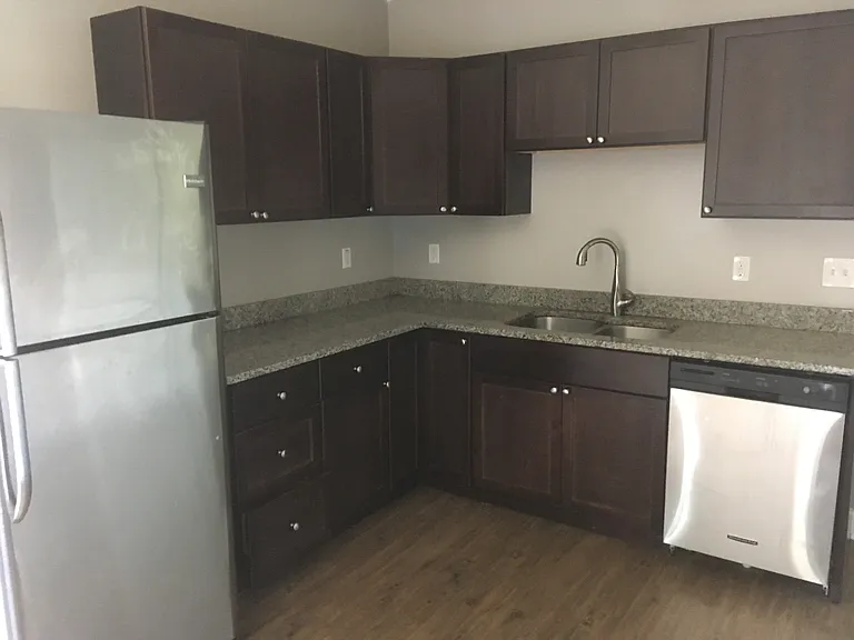 182 Oakland Ave #3 — Photo 2