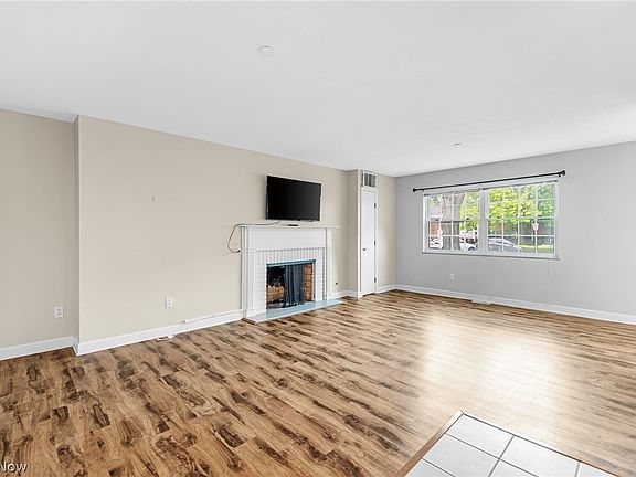 3rd image of 2885 Pease Dr APT 103