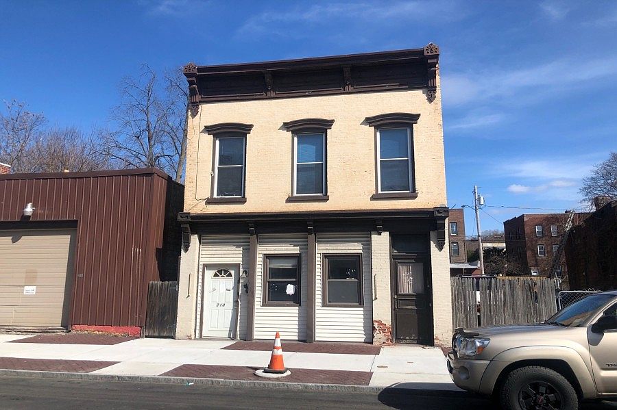 1st image of 310 2nd St #2ND-312