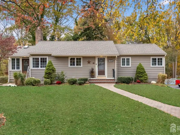 568 Mountainview Ter, Dunellen, NJ 08812