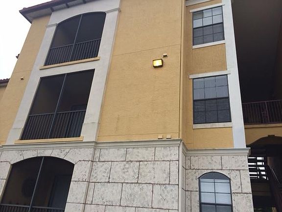 2nd image of 6153 Metrowest Blvd Unit 204