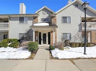 11669 Lenox Ln UNIT 102, Carmel, IN 46032
