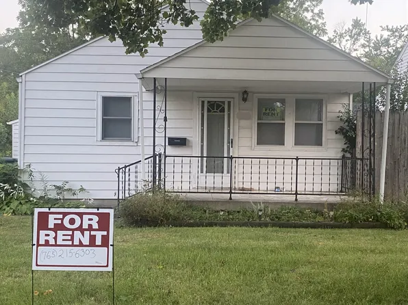 2401 E 18th St, Muncie, IN 47302