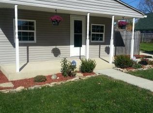 1586 Hillcrest Ave, Obetz, OH 43207