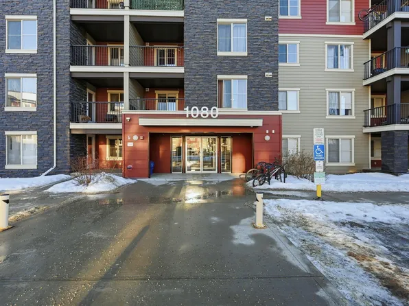 1080 McConachie Blvd NW #207, Edmonton, AB T5Y 0X2