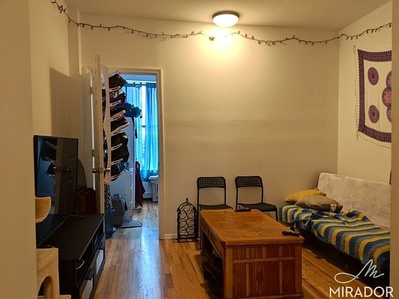 5th image of 301 E 103rd St APT 2