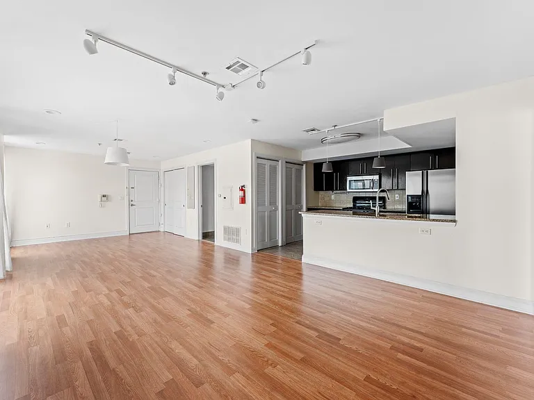 125 70th St #3H — Photo 7