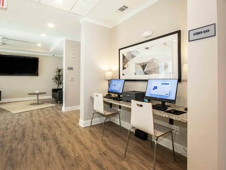 Farragut Pointe — Photo 10