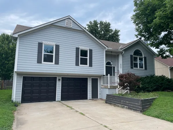 664 NE Clubhouse Dr, Lees Summit, MO 64086