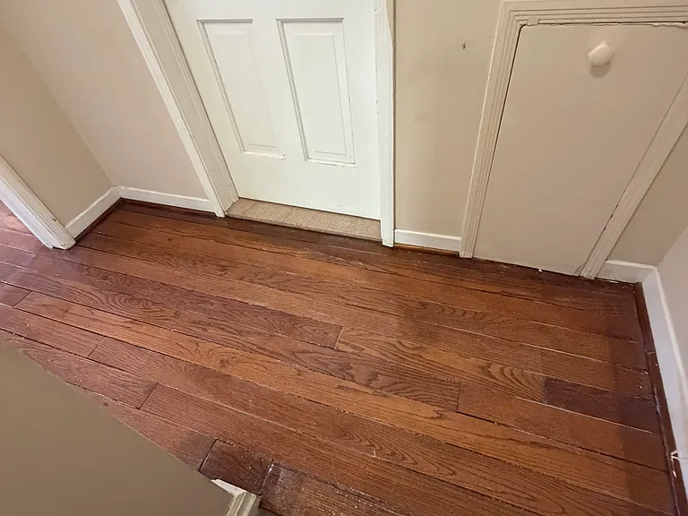 3851 Brewster St — Photo 13