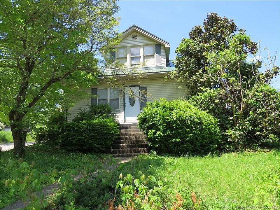 1st image of 393 S Bradley St