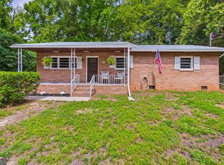 910 Perry Dr, Macon, GA 31217