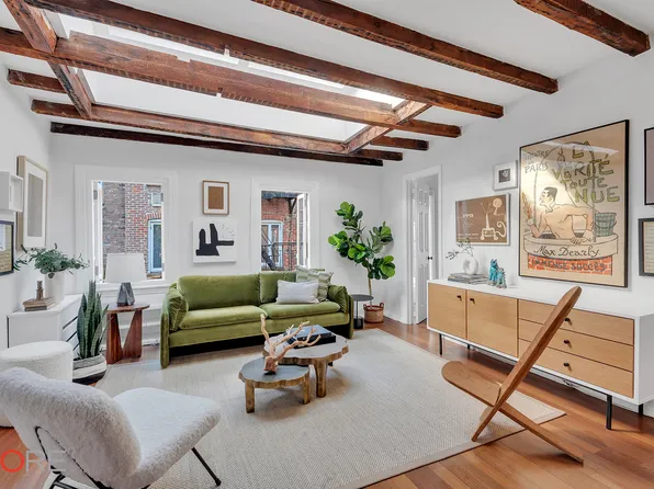 337 West 20th Street image 1 of 11