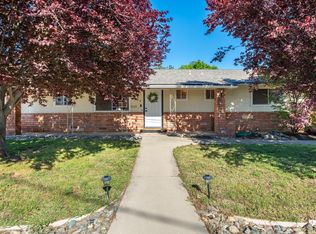 5802 Mountain View Dr, Redding, CA 96003