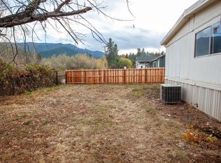 310 Murphy Ln, Grants Pass, OR 97527