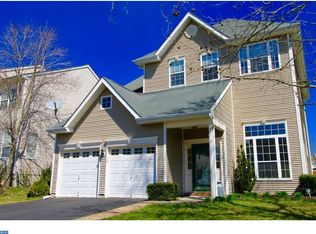 9 Shawnee Trl, Burlington, NJ 08016