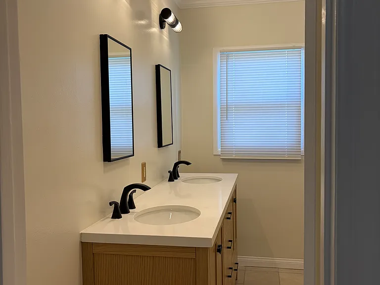 515 N Gardner St #515 — Photo 12