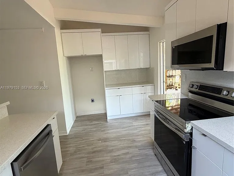 1640 Funston St — Photo 6