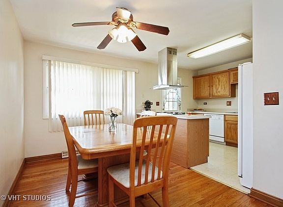 4th image of 502 W Hawthorne Dr