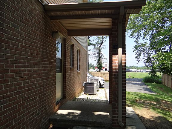 2nd image of 1 Grove St