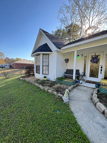 312 Blossom Dr Photo 1