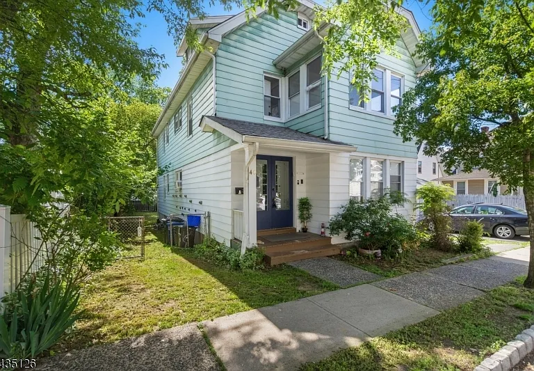 40 Linden Ave #2 — Photo 3