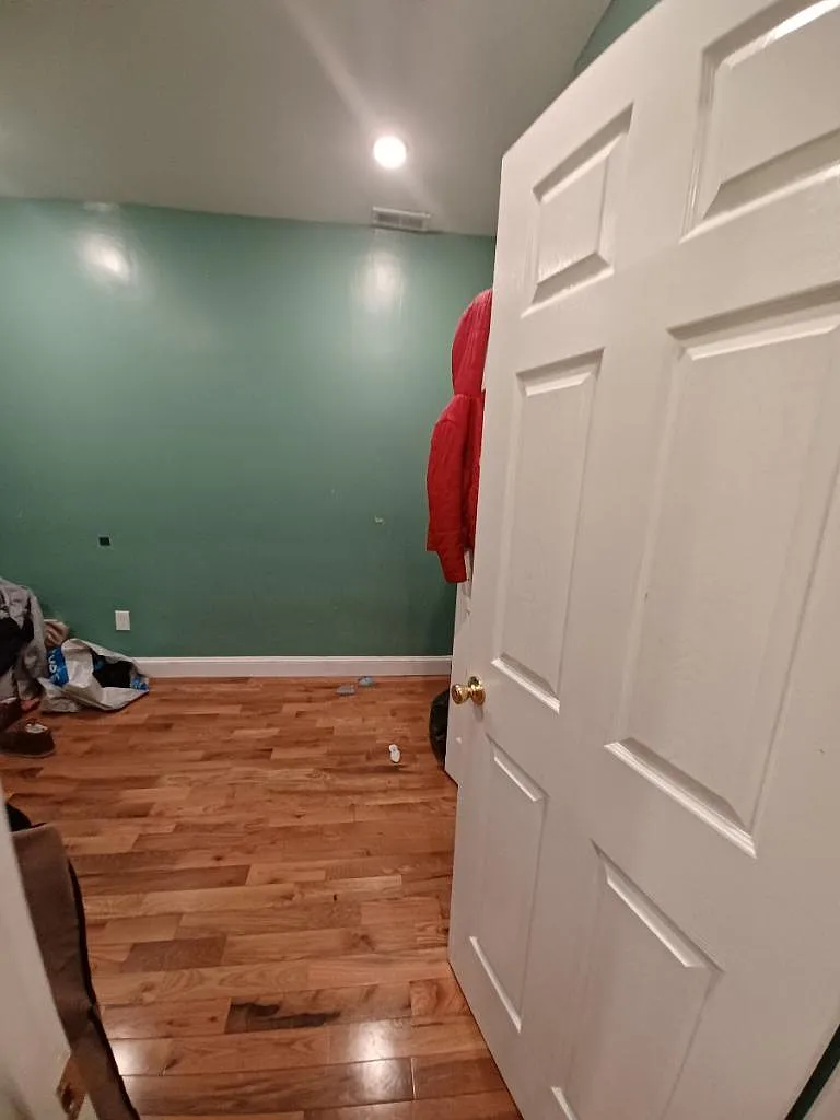 3 bed, 1260 sqft, $750 — Photo 3