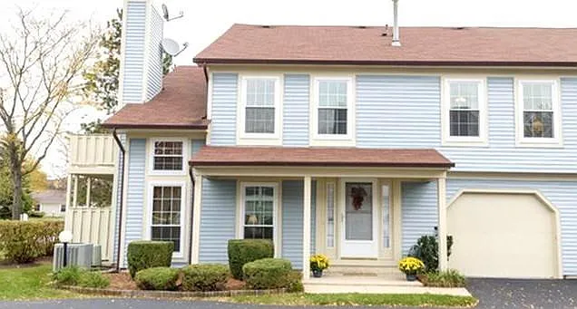 1231 Clematis Dr photo 1