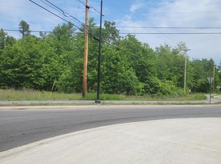 15 Manchester Road, Standish, ME 04085