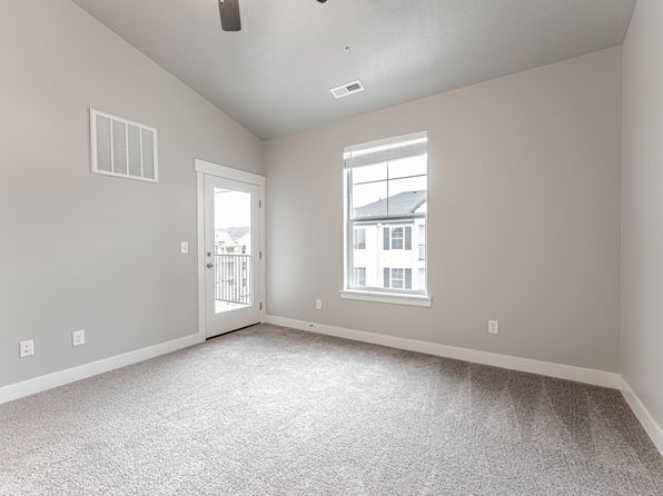 4714 W Dearing Ln #KK303, Riverton, UT 84096