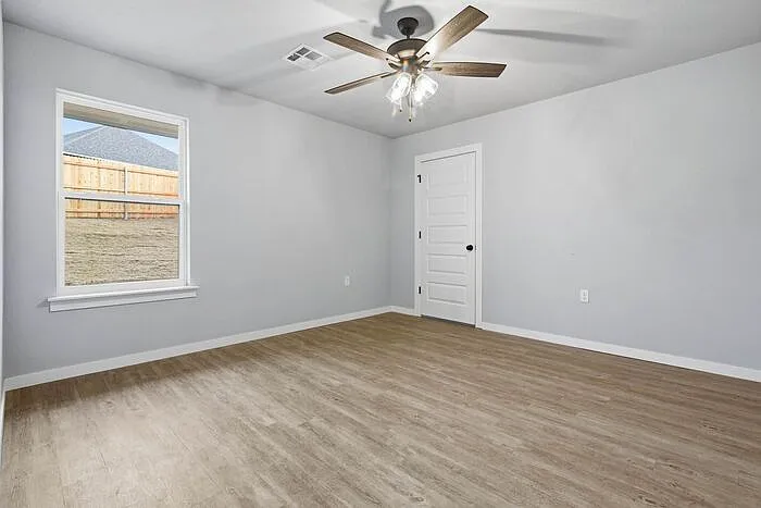 3427 N Ironwood Ave — Photo 25