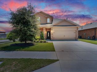 6325 Seagull Ln, Fort Worth, TX 76179