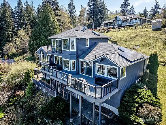 2nd image of 7609 NE Bruce Lane