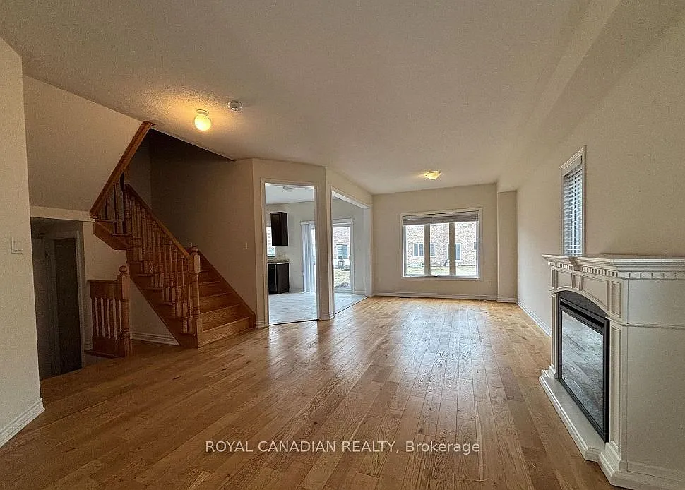 4 bed, $2,399 — Photo 3