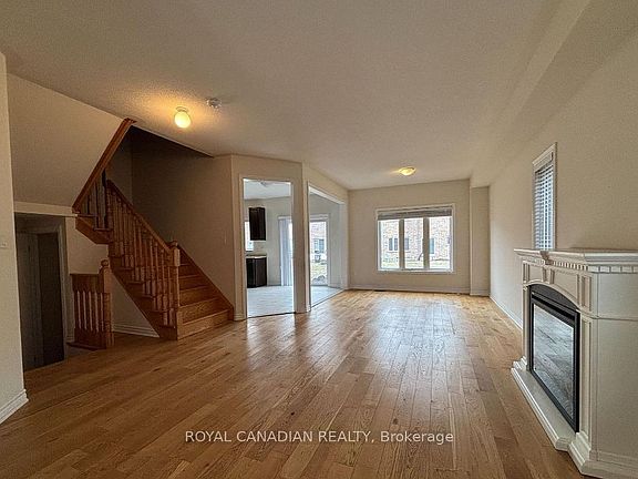 3rd image of 7 Jardine St