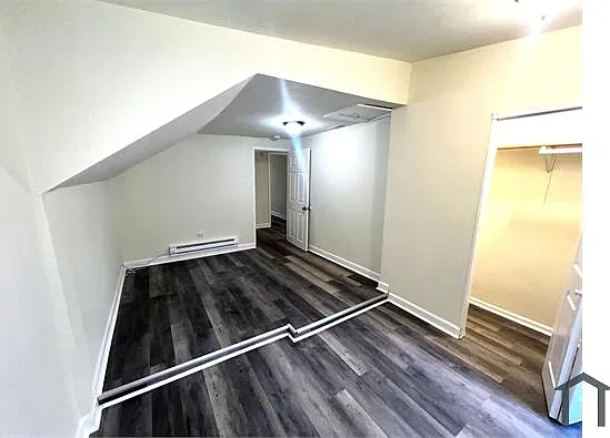 1233 W 71st Pl — Photo 17