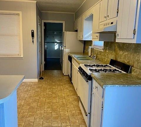 2nd image of 6200 Jayma Ln