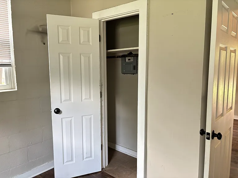 313 S 11th Ave — Photo 19