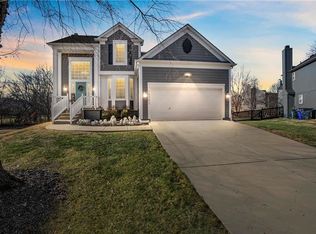 15242 W 156th Ct, Olathe, KS 66062