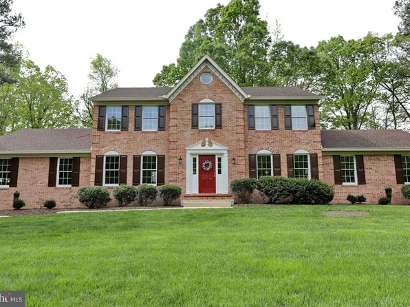 8225 Lancelot Way, Pomfret, MD 20675