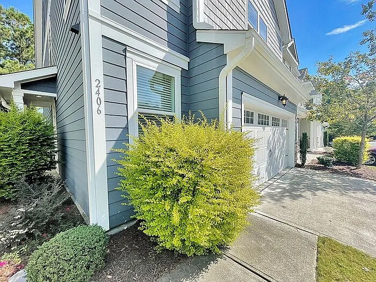 2406 Pecan Ridge Way — Photo 12