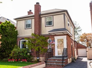 2724 Utopia Pkwy, Flushing, NY 11358