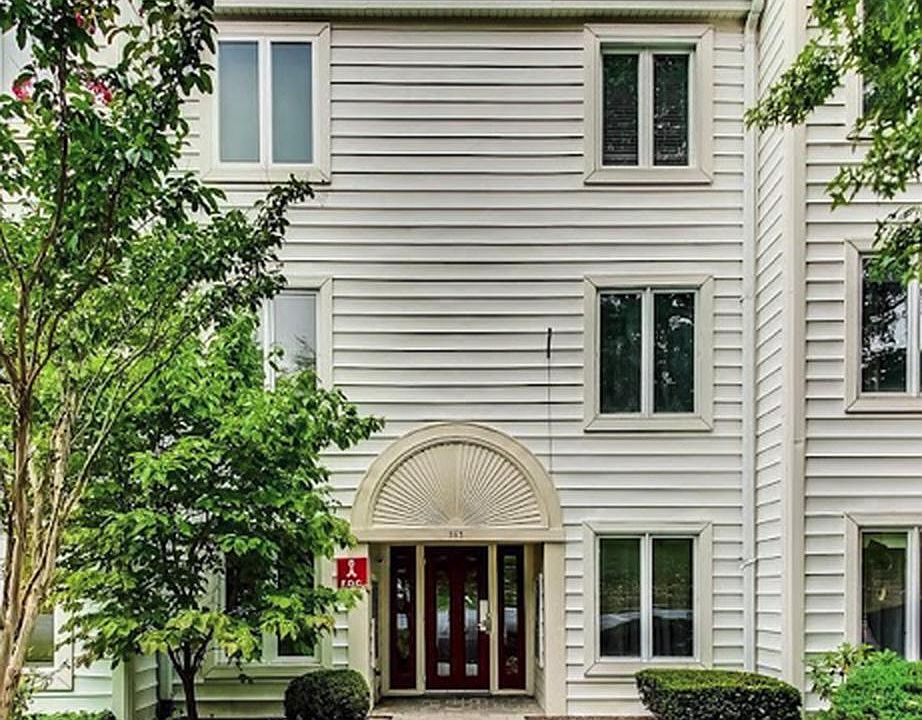 1st image of 365 Pleasanton Rd #A13