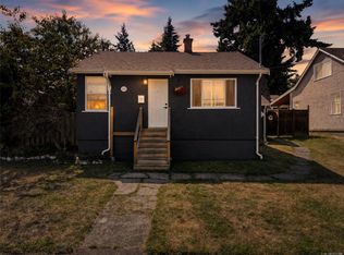 1143 Lockley Rd, Esquimalt, BC V9A4S5