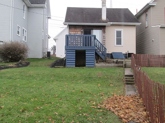 Rear deck and yard