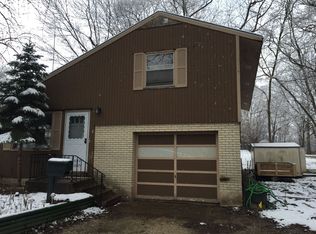 6 Quarry Ct, South Elgin, IL 60177