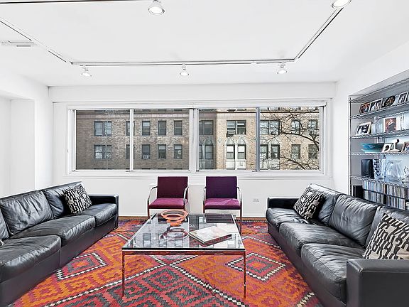 2nd image of 200 E 78th St #3FG