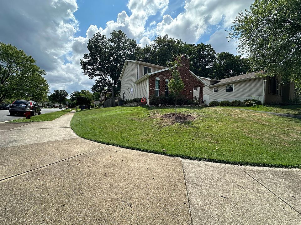 Corner, big front yard.