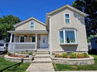 121 N Governor St, Sycamore, IL 60178