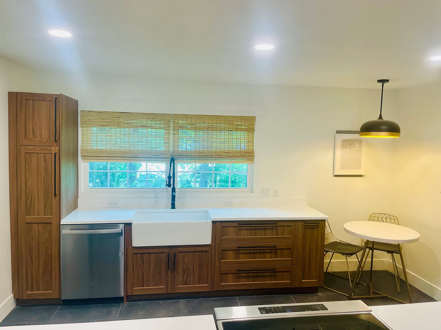 3 bed, 1032 sqft, $2,200 — Photo 4